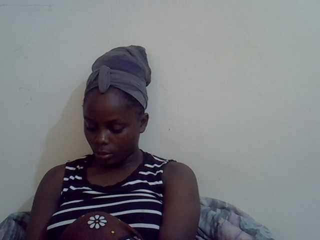 Sweet-diva live cam on BongaCams