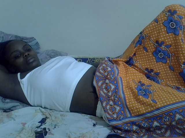 Sweet-diva live cam on BongaCams