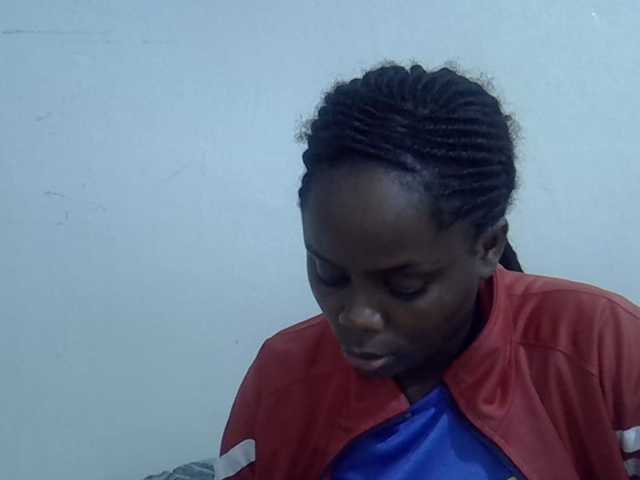 Sweet-diva live cam on BongaCams