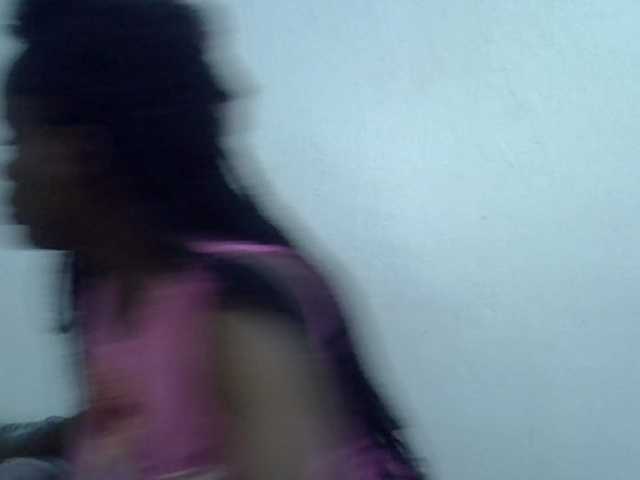 Sweet-diva live cam on BongaCams