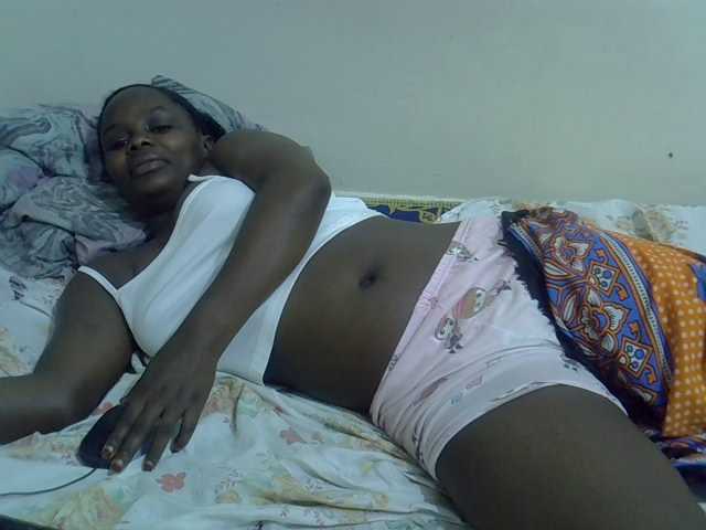 Sweet-diva live cam on BongaCams