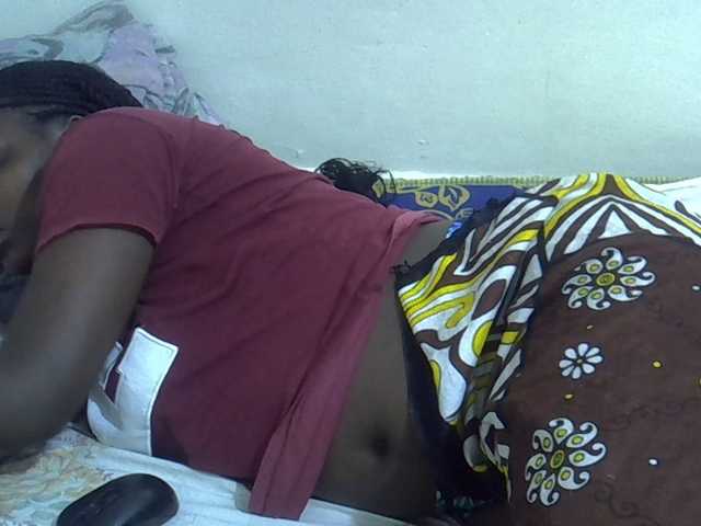 Sweet-diva live cam on BongaCams