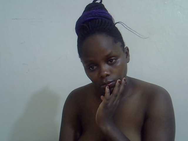 Sweet-diva live cam on BongaCams