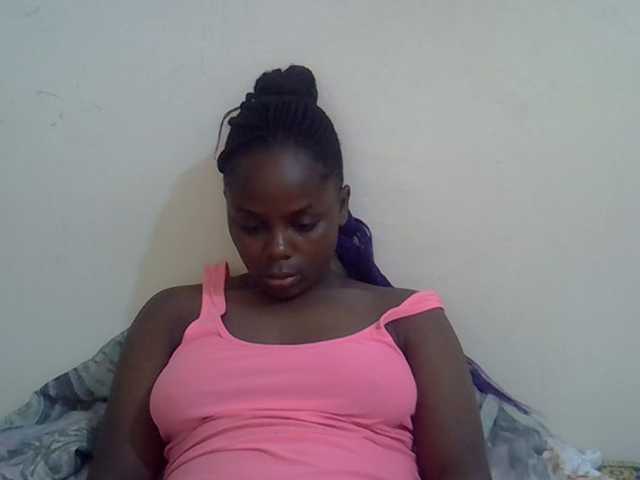 Sweet-diva live cam on BongaCams