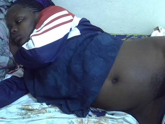 Sweet-diva live cam on BongaCams