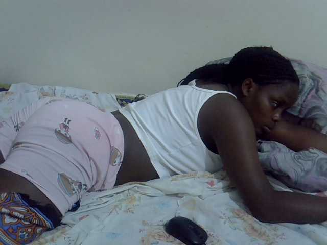 Sweet-diva live cam on BongaCams