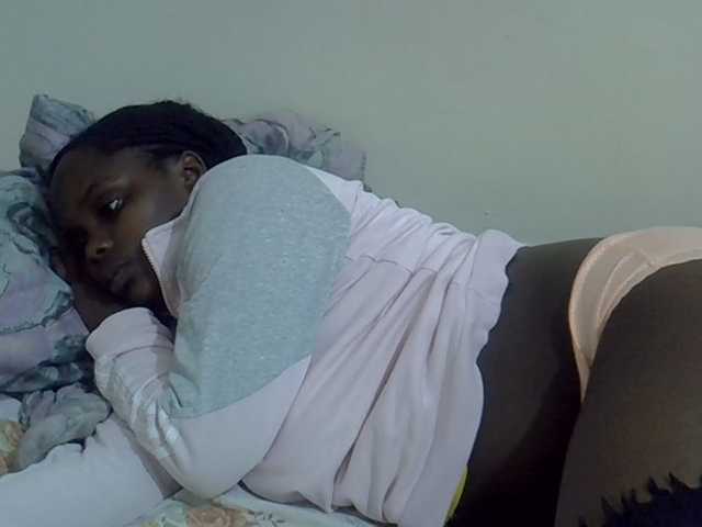 Sweet-diva live cam on BongaCams