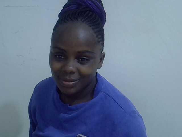 Sweet-diva live cam on BongaCams
