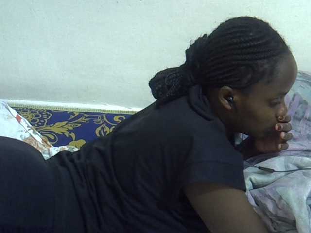 Sweet-diva live cam on BongaCams
