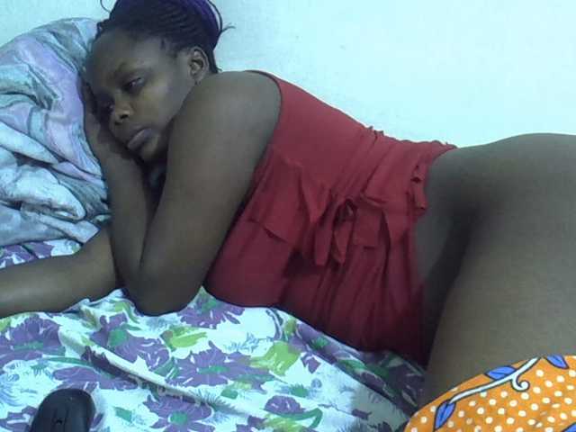 Sweet-diva live cam on BongaCams