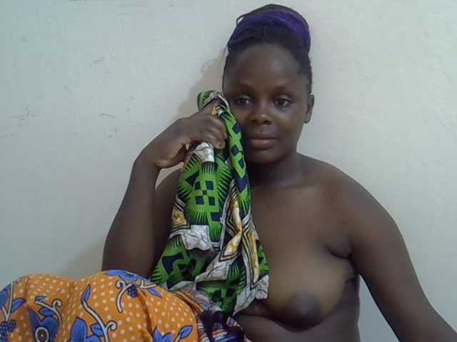 Sweet-diva live cam on BongaCams