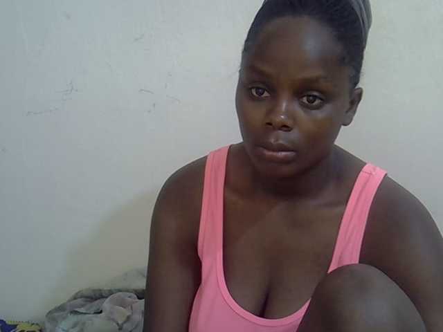 Sweet-diva live cam on BongaCams