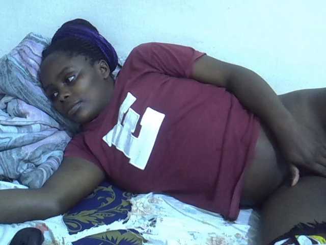 Sweet-diva live cam on BongaCams