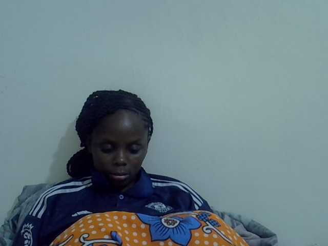 Sweet-diva live cam on BongaCams