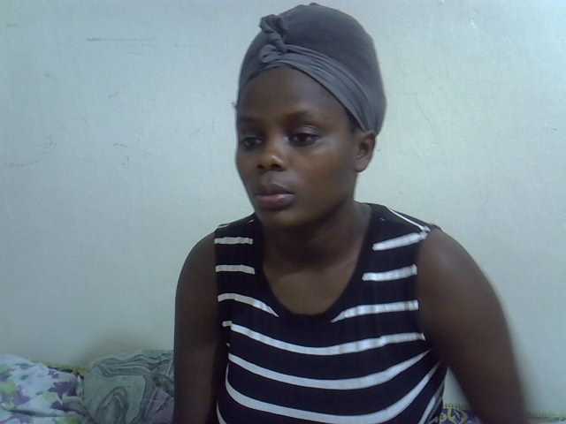 Sweet-diva live cam on BongaCams