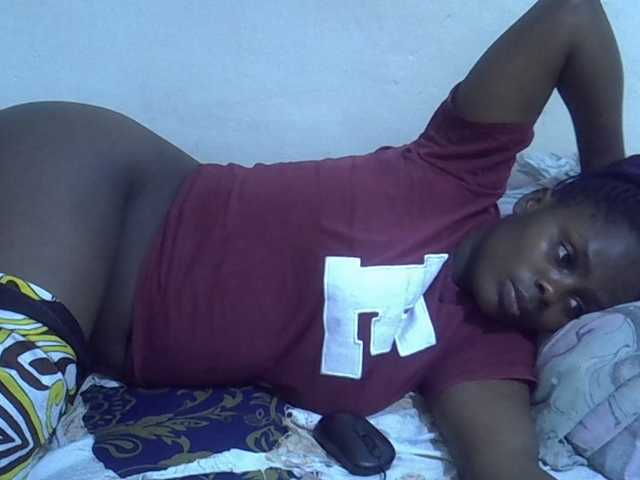 Sweet-diva live cam on BongaCams
