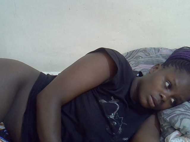 Sweet-diva live cam on BongaCams