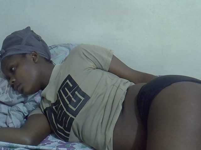 Sweet-diva live cam on BongaCams