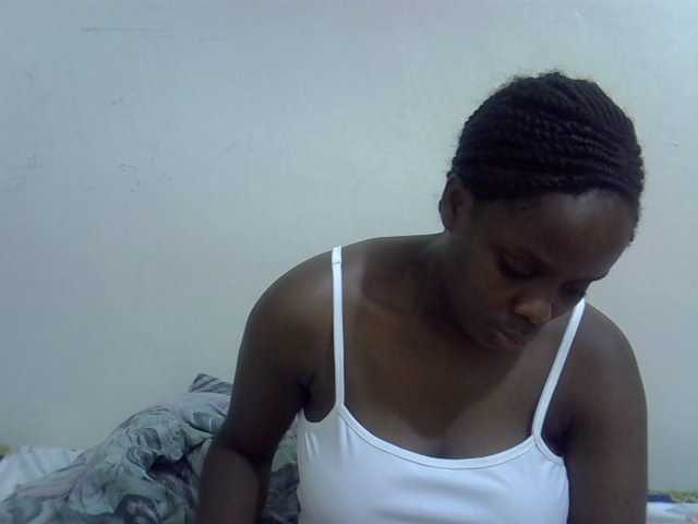 Sweet-diva live cam on BongaCams