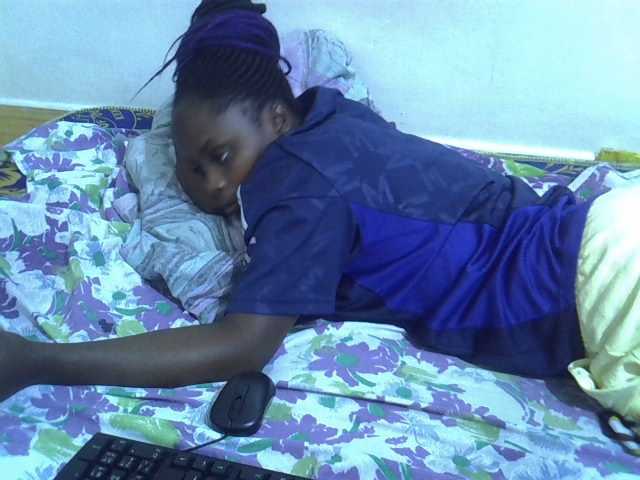 Sweet-diva live cam on BongaCams