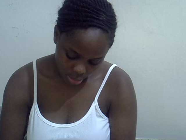 Sweet-diva live cam on BongaCams
