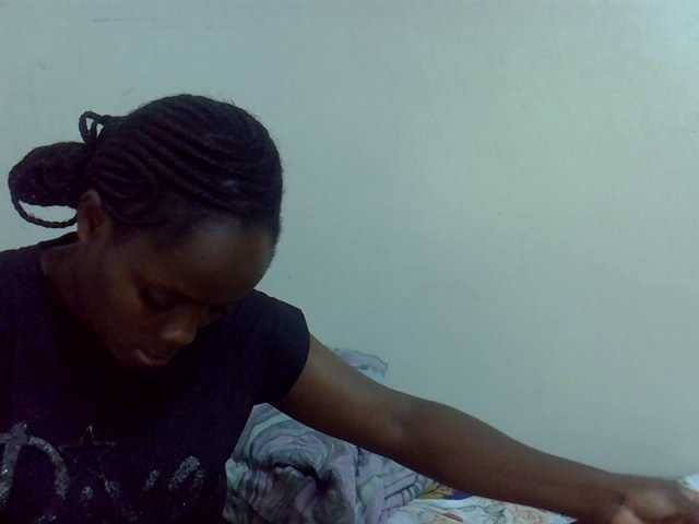 Sweet-diva live cam on BongaCams
