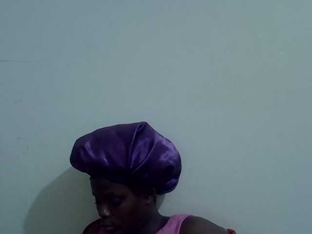 Sweet-diva live cam on BongaCams