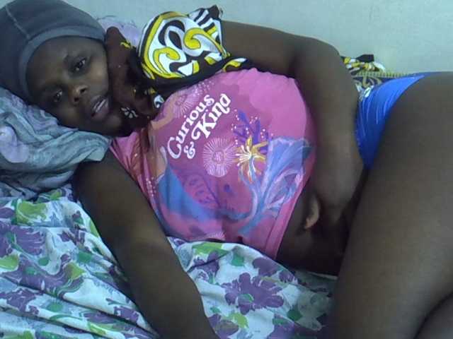 Sweet-diva live cam on BongaCams