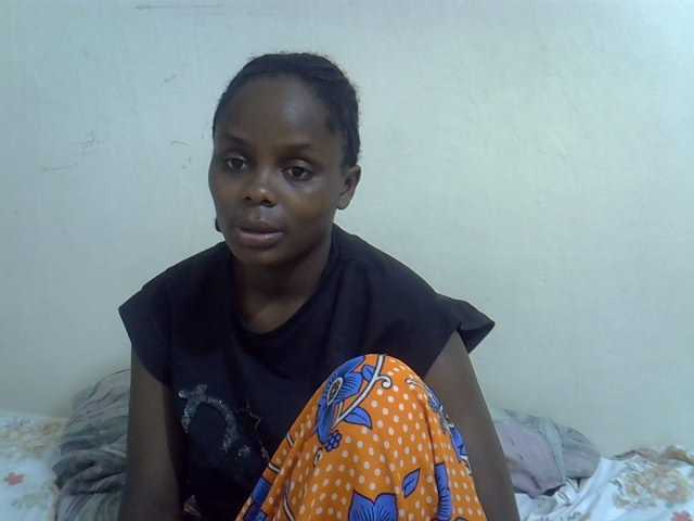 Sweet-diva live cam on BongaCams