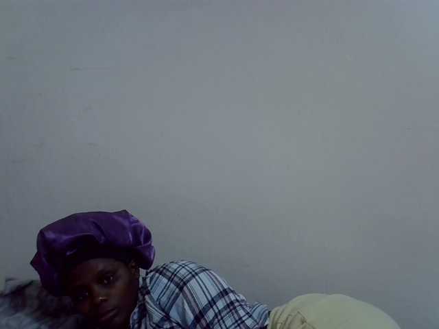 Sweet-diva live cam on BongaCams