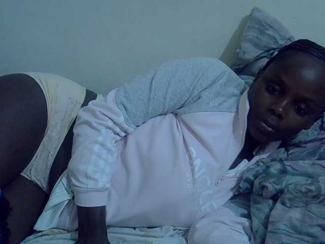 Sweet-diva live cam on BongaCams