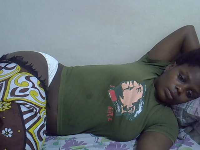 Sweet-diva live cam on BongaCams