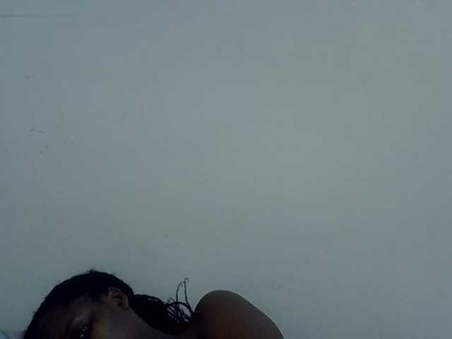 Sweet-diva live cam on BongaCams