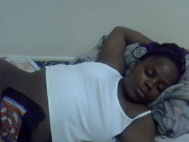 Sweet-diva live cam on BongaCams
