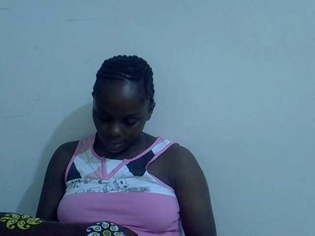 Sweet-diva live cam on BongaCams