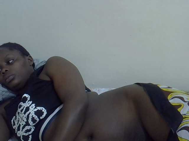 Sweet-diva live cam on BongaCams
