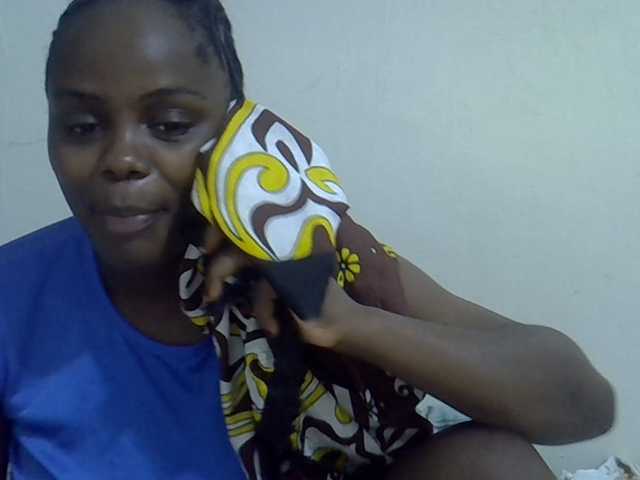 Sweet-diva live cam on BongaCams