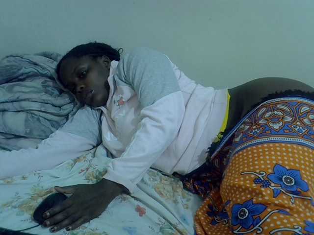 Sweet-diva live cam on BongaCams