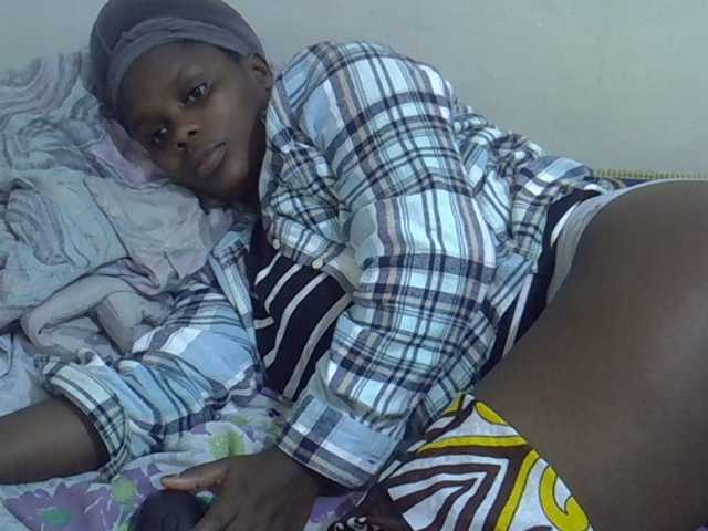 Sweet-diva live cam on BongaCams
