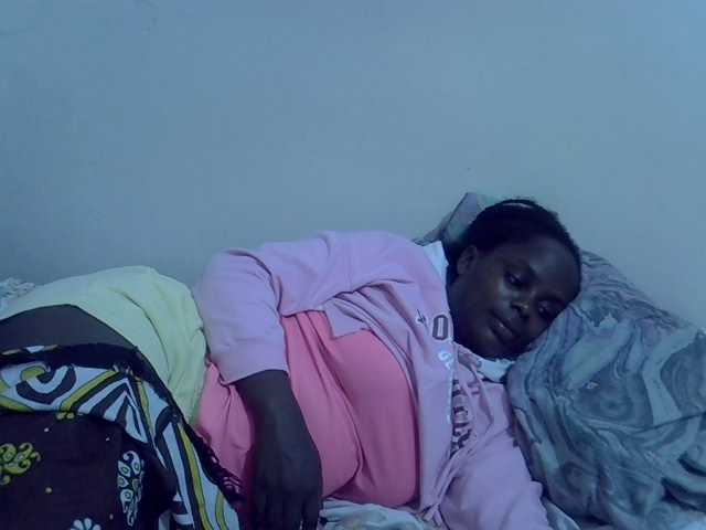 Sweet-diva live cam on BongaCams