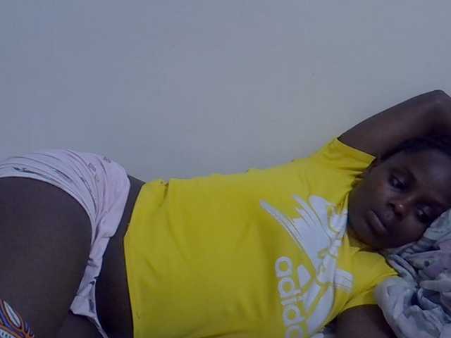 Sweet-diva live cam on BongaCams