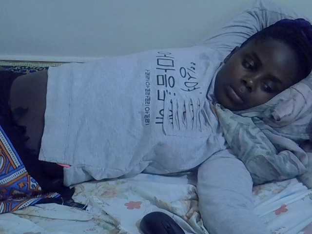 Sweet-diva live cam on BongaCams