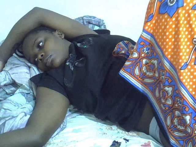 Sweet-diva live cam on BongaCams