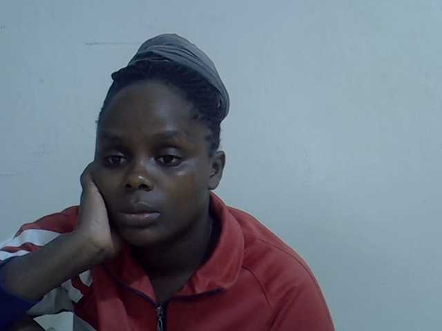 Sweet-diva live cam on BongaCams