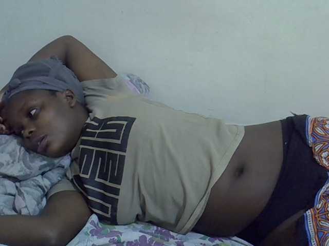 Sweet-diva live cam on BongaCams