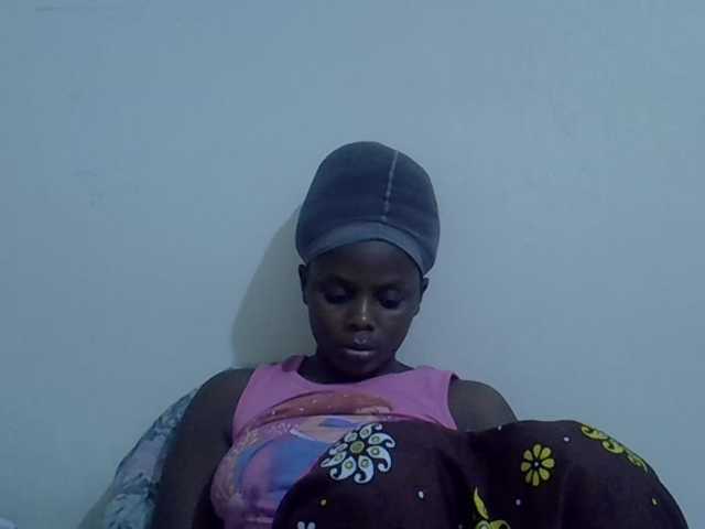 Sweet-diva live cam on BongaCams
