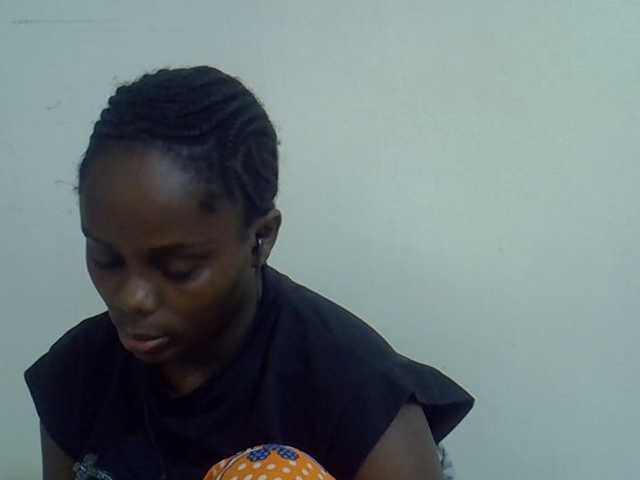 Sweet-diva live cam on BongaCams