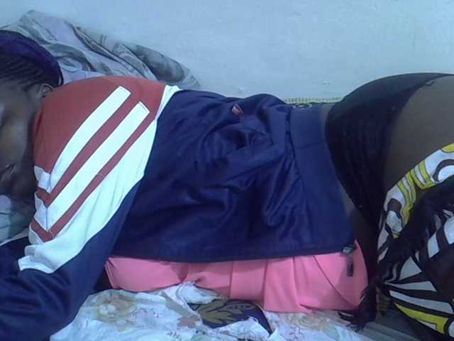 Sweet-diva live cam on BongaCams