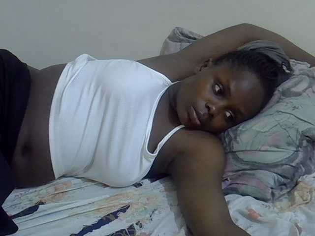 Sweet-diva live cam on BongaCams