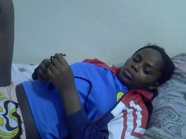 Sweet-diva live cam on BongaCams